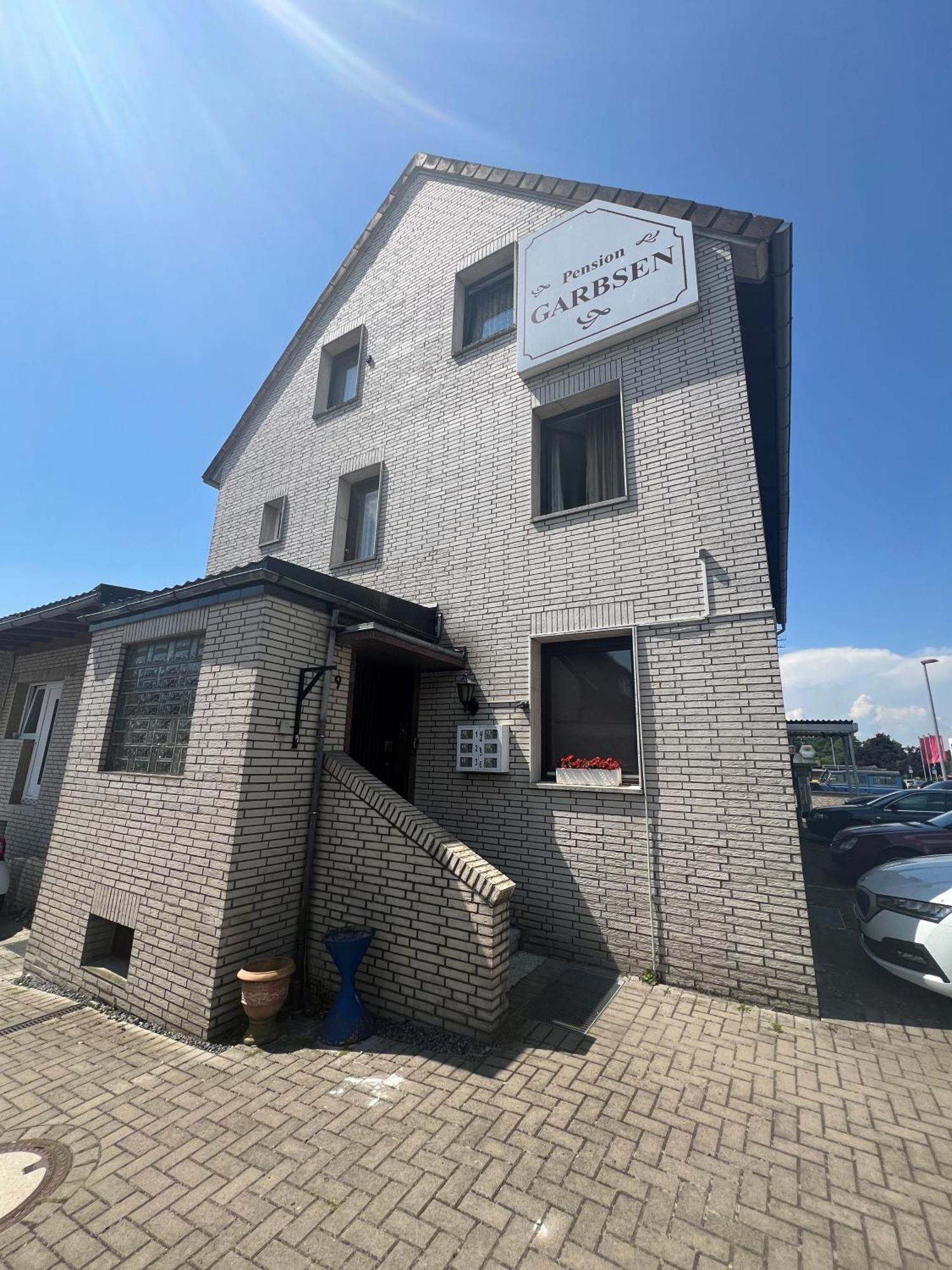 Pension Garbsen Bagian luar foto